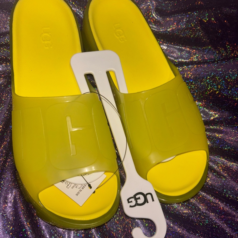 UGG JELLA CLEAR SLIDES